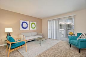 Living Room at Wilbur Oaks Apartments, Thousand Oaks, CA