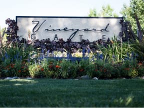 Monument Sign  l Vineyard Gate Apartments in Roseville CA