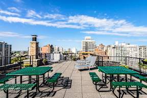 Open Grilling Area at 14 West Elm Apartments, Chicago, IL