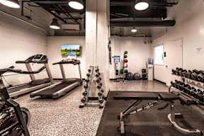 24 Hour Fitness Center at 14 West Elm Apartments, Illinois
