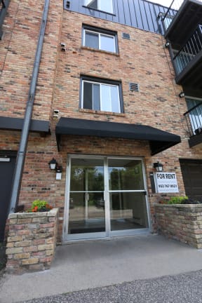 Edina Manor Apartments exterior, Edina, Minnesota
