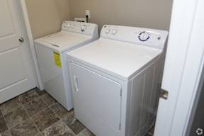 laundry rooom, washer, dryer