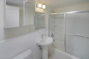 Bathroom Apartment Oxford Stoughton