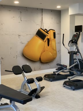 Fitness Center at Avaya Ridge Apartments, Washington