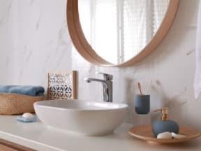 Raised sink