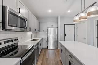 Fully Equipped Kitchen with Stainless Steel Appliances
