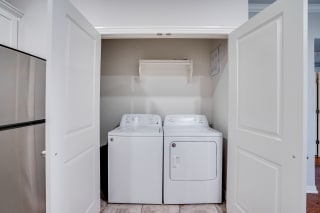 Closet With Washer & Dryer