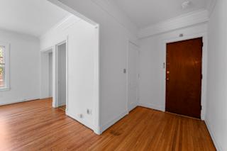 Hardwood Flooring at The Park Apartments, Minneapolis, MN