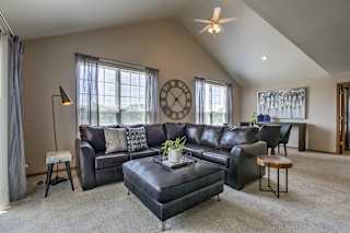 Common Room at Tranquility Pointe, Omaha, NE