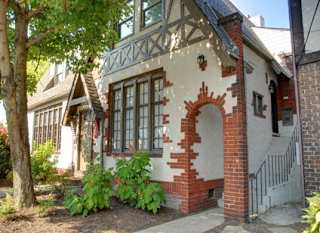 Architectural Details at Maplehurst Apartments, Knoxville, 37902