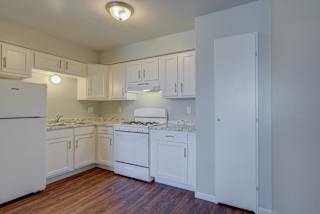 Elegant Backsplashes In Kitchen at Johnson Legacy Apartments, Milwaukee, WI, 53223