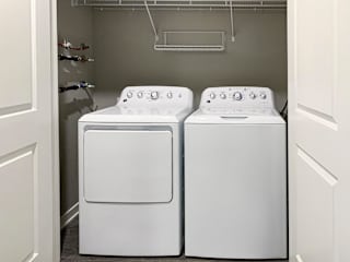 Washer and dryer in unit at the flats at shadow creek