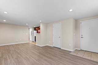 Living attached kitchen at Kingsbrook Arms, Englewood, 80113