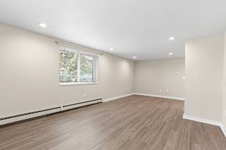 Rectangular shape room at Kingsbrook Arms, Englewood Colorado
