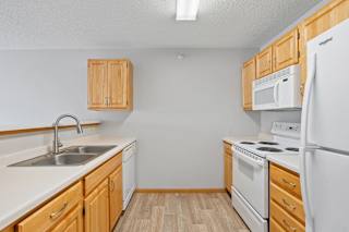 Azalea One Bedroom One Bathroom Floor Plan at The Preserve at Commerce in Rogers, MN 55374
