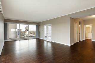 St. Paul, MN 2 Bedroom plus Den, 2 Bathroom Apartment at Kellogg Square, St. Paul, MN, 55101