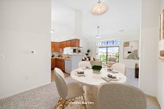 Christian Dining Room at Prairie Lakes Apartments, Peoria, IL, 61615