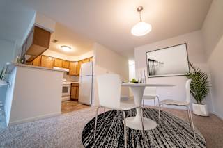 Frances Dining Room at Prairie Lakes Apartments, Peoria, IL, 61615