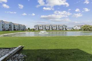 scenic patio view at Hunters Pond Apartment Homes, Illinois, 61820