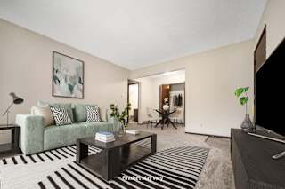 Primrose Living and Dining at Timberlane Apartments, Peoria, IL
