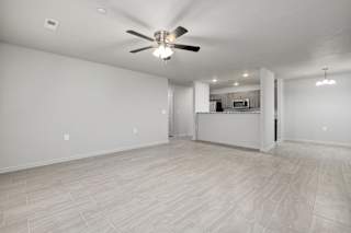 1 Bedroom Living Rooom