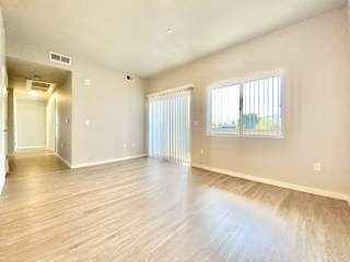2 bed 2 bath family room