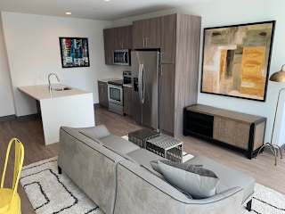 Living at The Grand, Missouri, 64106