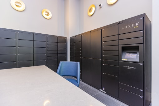 24 Hour Concierge Parcel Acceptance at Zeta Luxury Apartments in Sacramento, CA