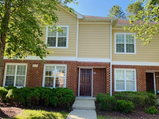 The exterior of Highgate Townhomes