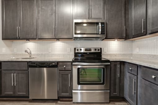 Electric Range In Kitchen at 800 Carlyle, Alexandria, 22314