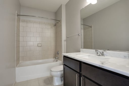 Designer Bathroom Suites at 800 Carlyle, Alexandria, 22314