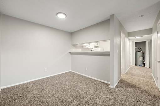 Kitchen at 2000 Oasis  Apartments, Georgia, 30316