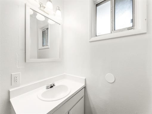 Bathroom  at Pinewood Townhomes, Tucker, GA, 30084