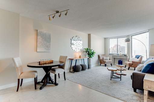 Bright Living Spaces at ELEVATE Apartment Homes, Minneapolis, MN