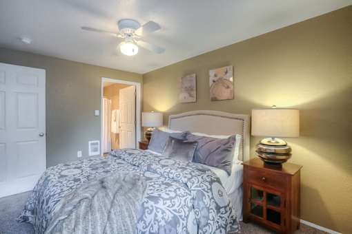 Gorgeous Bedroom at Parkside Apartments, Oregon, 97080