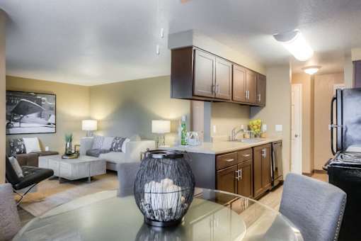 Kitchen And Dining at Parkside Apartments, Gresham