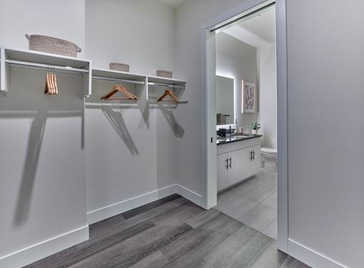 built in closets, walk in closet, large bedrooms,
