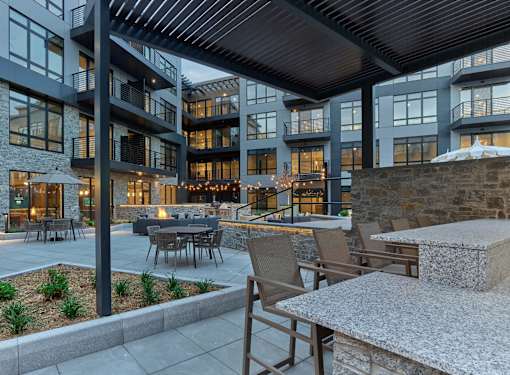 private resident pool courtyard, luxury apartments, bergen county, paramus