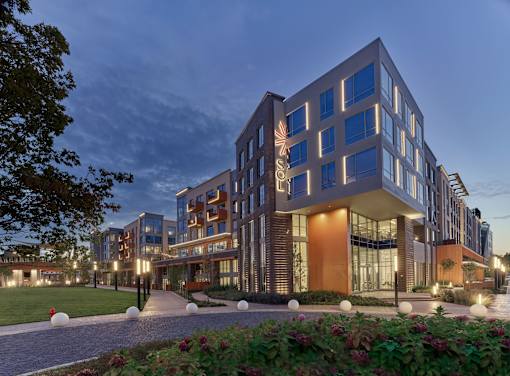 resident amenities in luxury apartment community