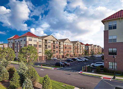 private garages, luxury community, private balcony, onsite parking