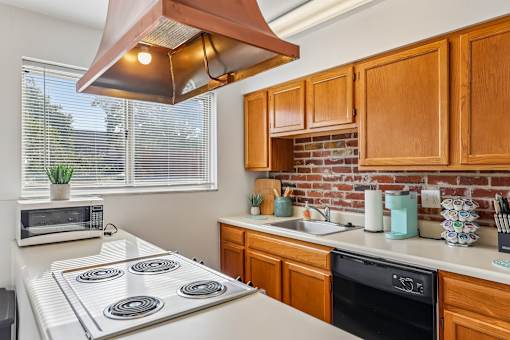 Kitchen in a 2 bedroom at Georgetown of St. Louis Apartments