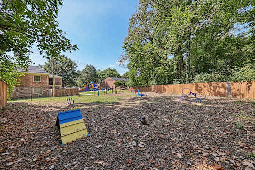 Fenced in dog park at Georgetown of St. Louis Apartments
