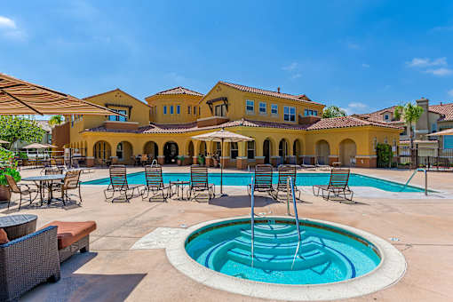 Pool, Hot tub area