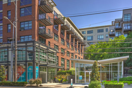 Apartments For Rent at Equinox, Washington