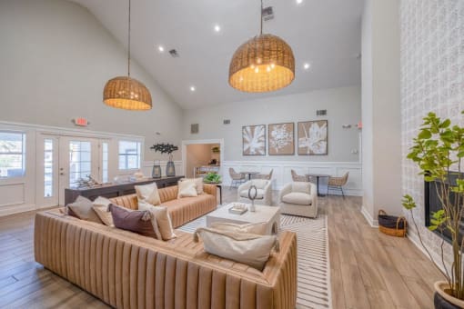Clubhouse with Couches at 5400 Vistas Apartments, Las Vegas, NV, 89120