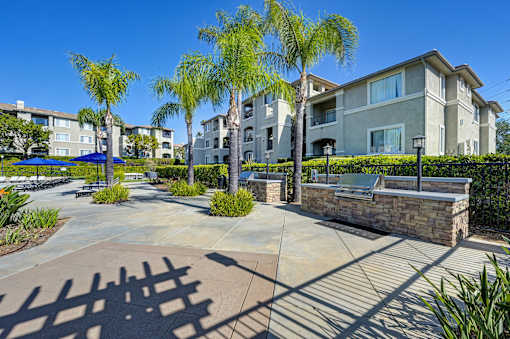 Outdoor Grill at Eagle Glen Apartments, Murrieta, CA