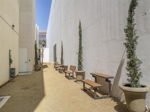 Outdoor area at mResidences Miracle Mile, Los Angeles, CA