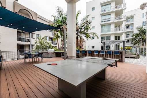 outdoor patio with ping pong table