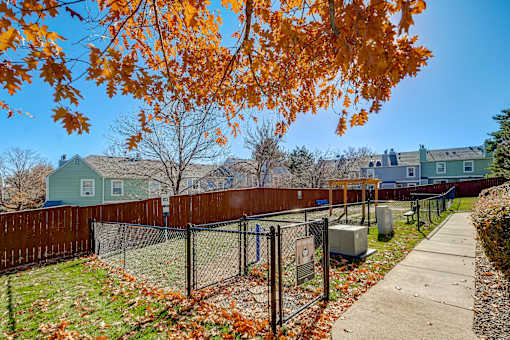 On-site dog park at The Retreat at Fox Hollow apartments for rent in Lakewood, CO.