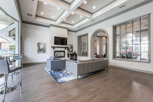 Spacious living room at The Retreat at Fox Hollow apartments for rent in Lakewood, CO.